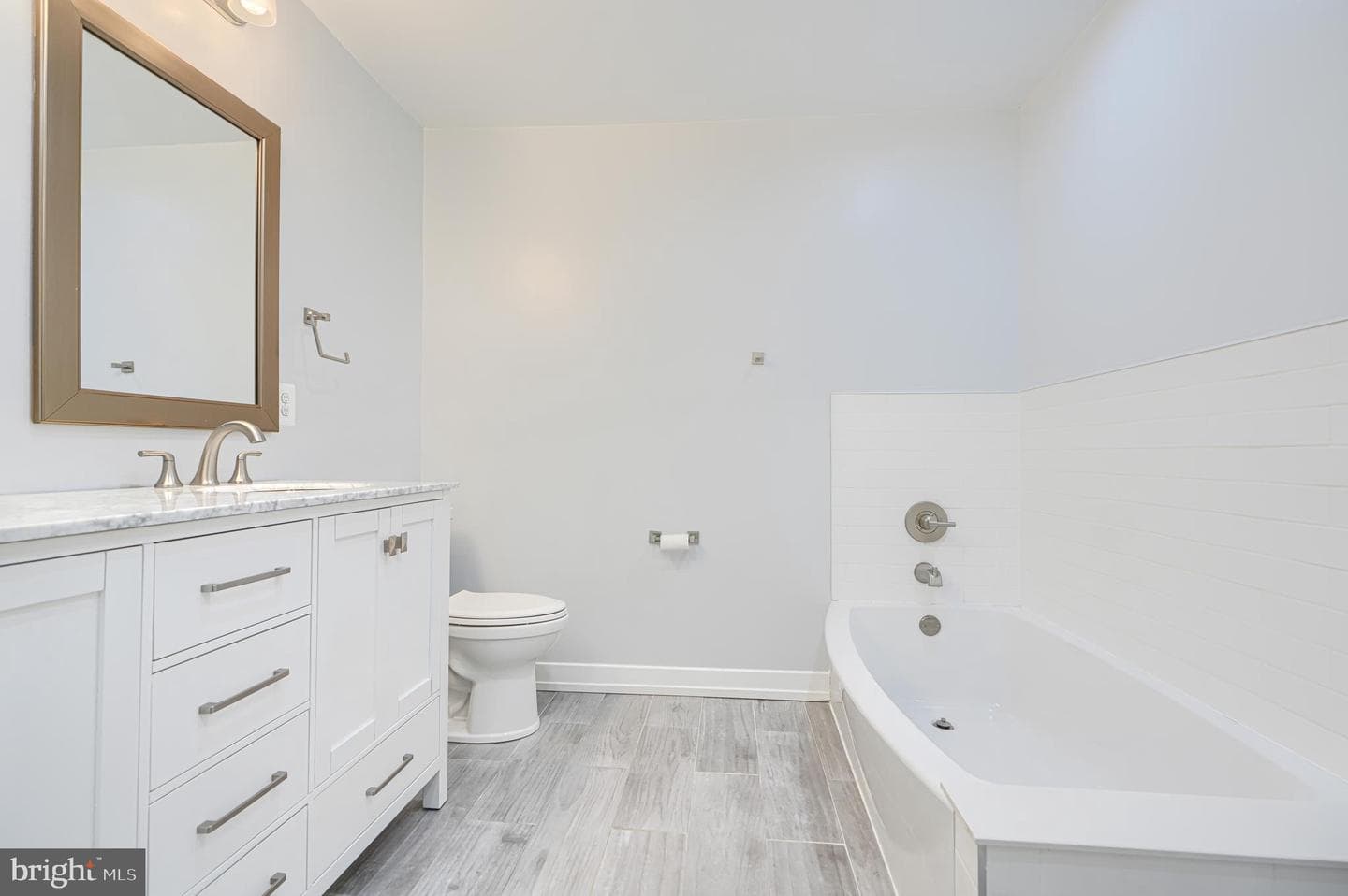 1410 Druid Hill Avenue photo 68