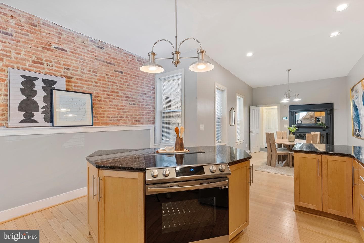 2328 Fairmount Ave E photo 10