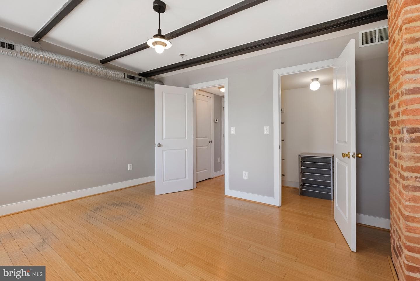2328 Fairmount Ave E photo 27