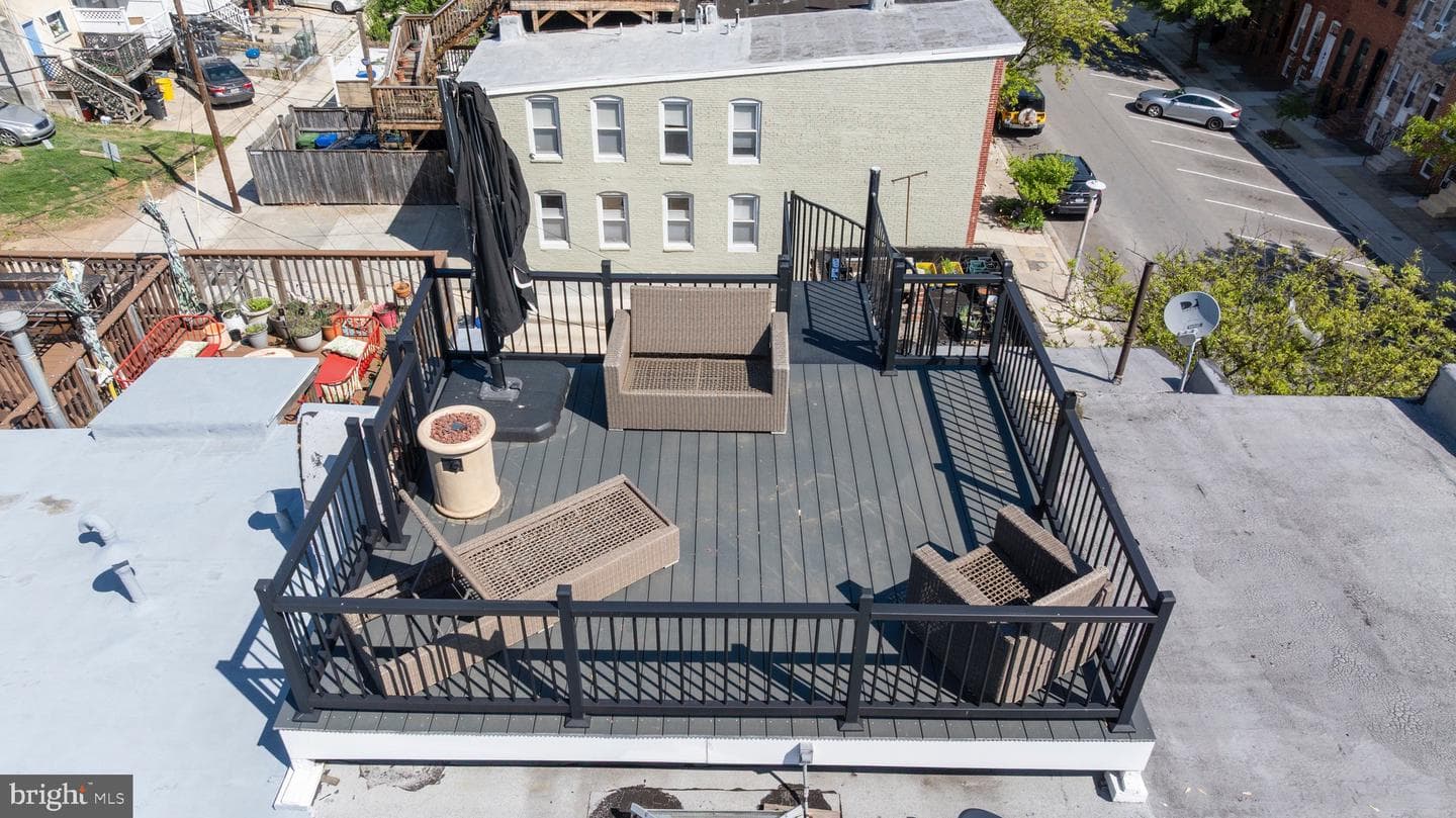 2328 Fairmount Ave E photo 44