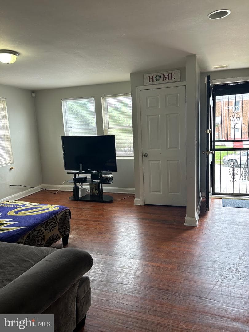 3601 Ravenwood Avenue photo 10