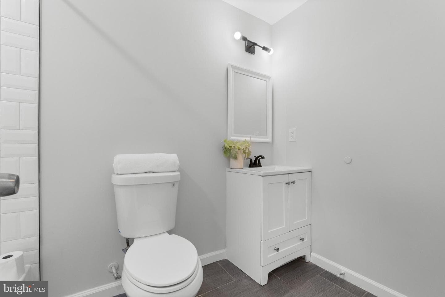 5134 Pembridge Avenue photo 9
