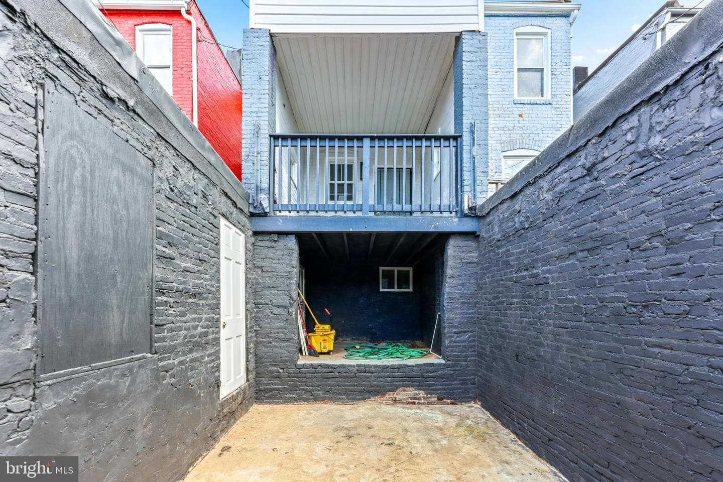 472 S Bentalou Street S photo 32