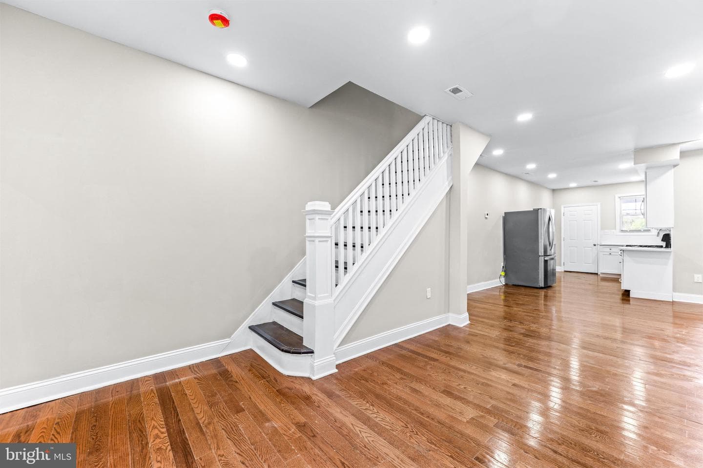 472 S Bentalou Street S photo 4