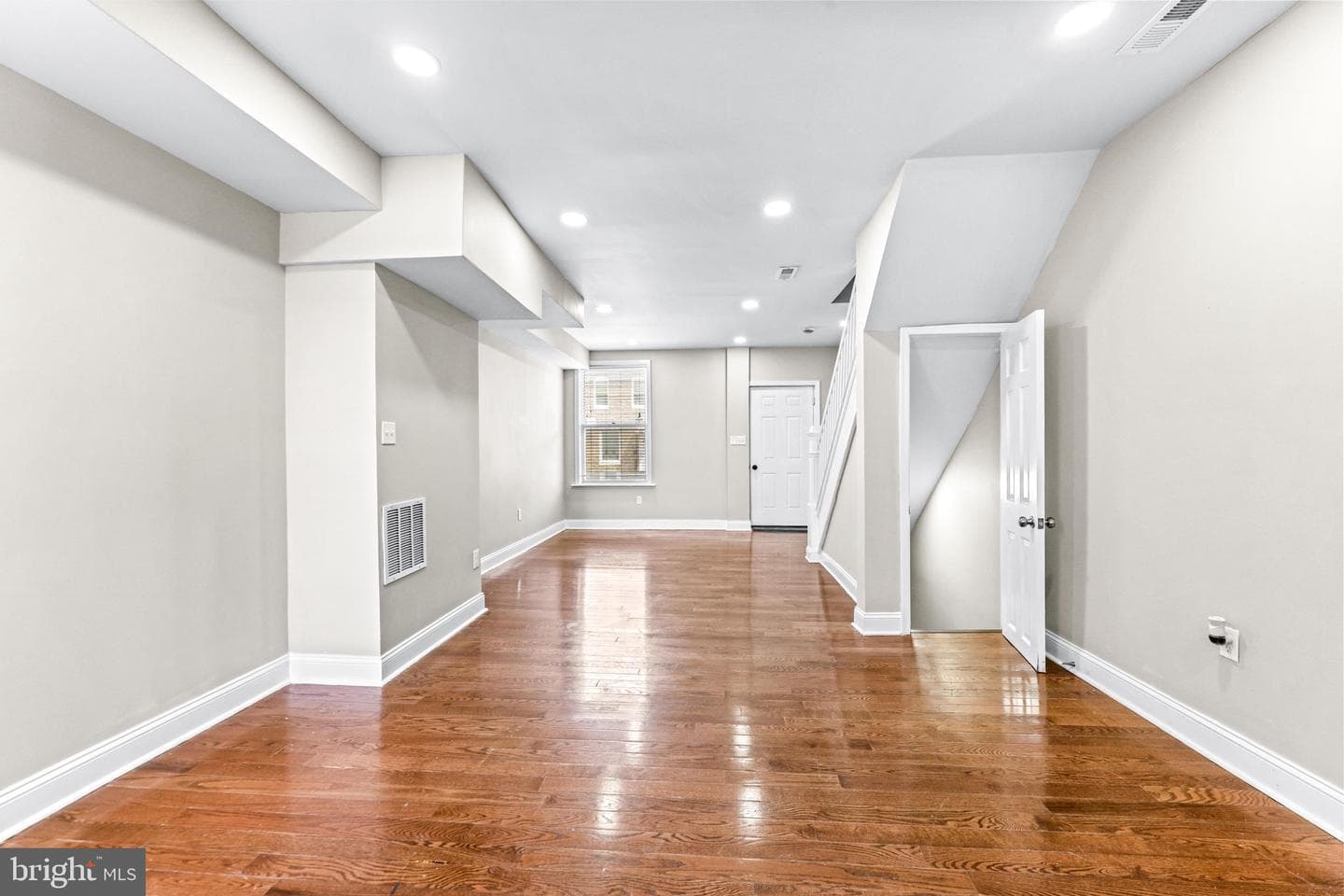 472 S Bentalou Street S photo 6