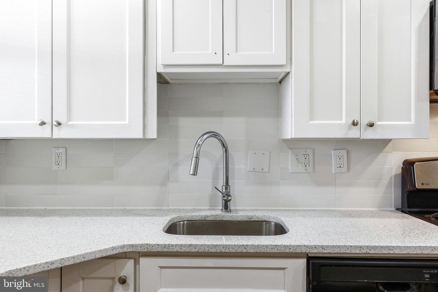 472 S Bentalou Street S photo 8