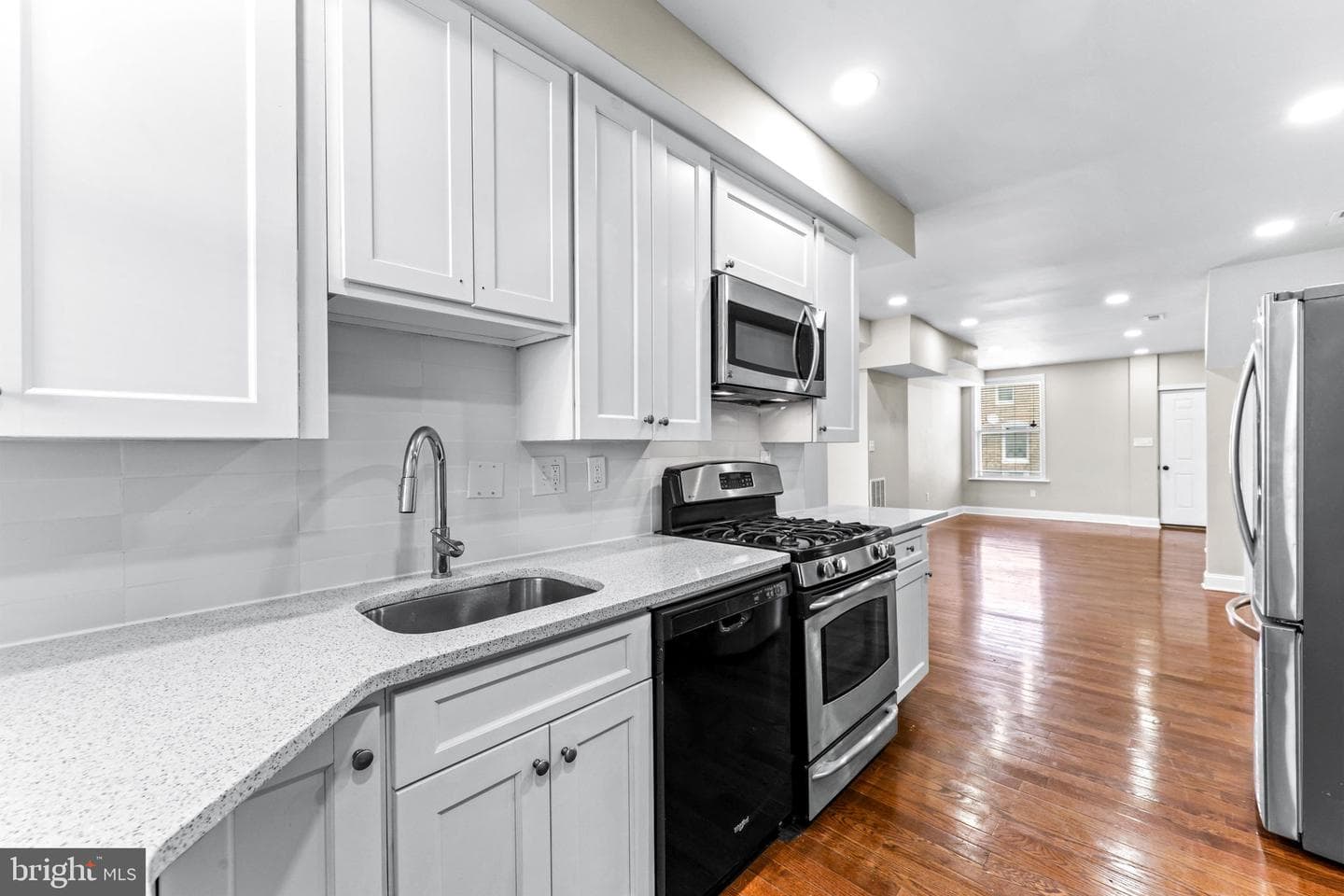 472 S Bentalou Street S photo 9