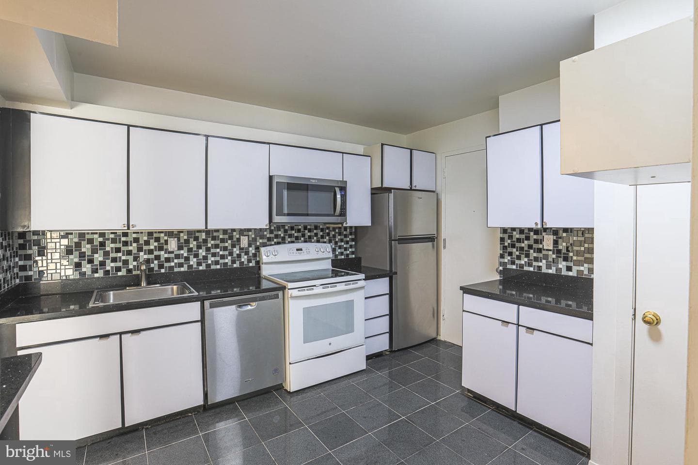 3601 Clarks Ln # 424 photo 5