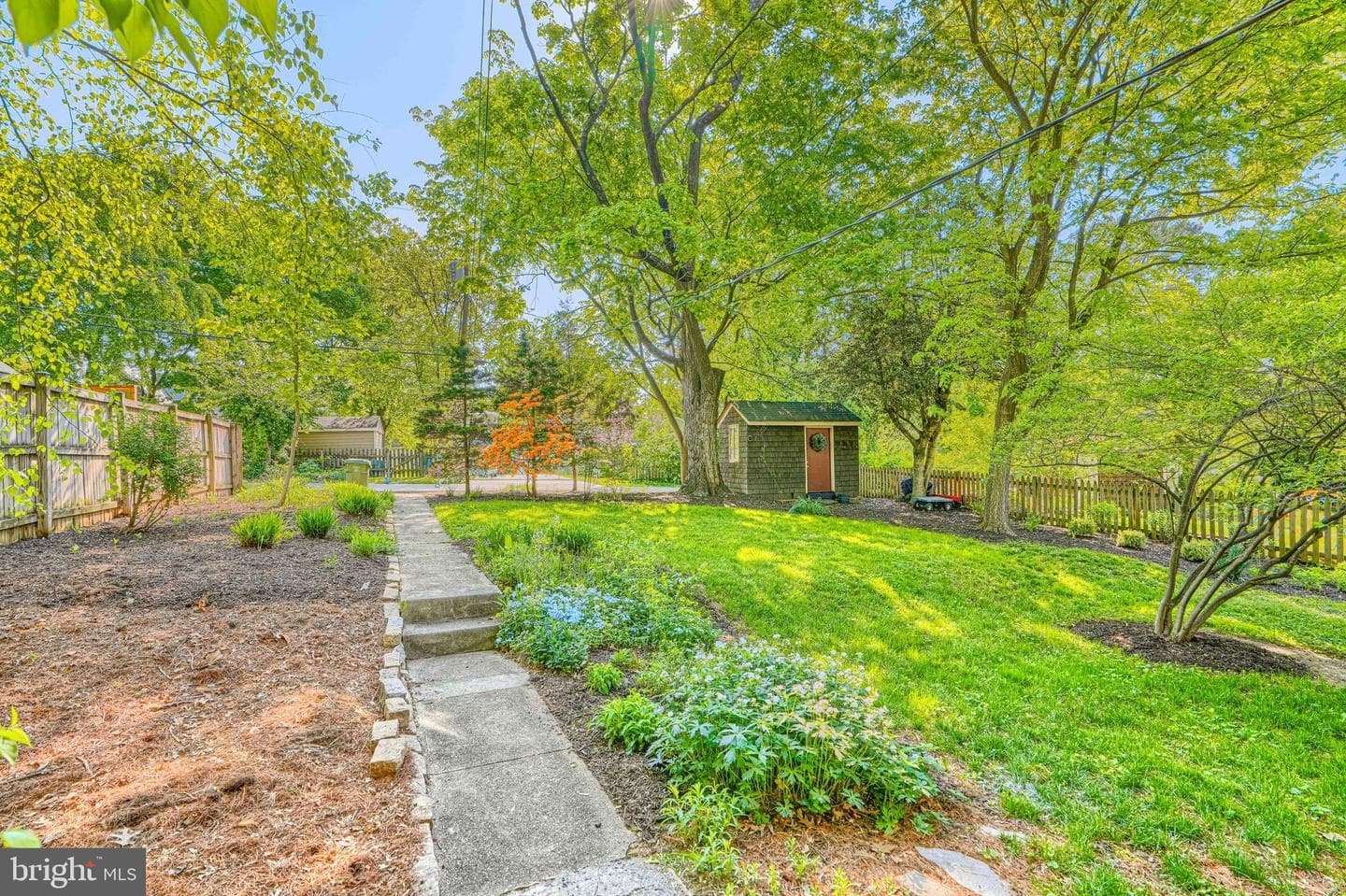 207 Hawthorne Road photo 110
