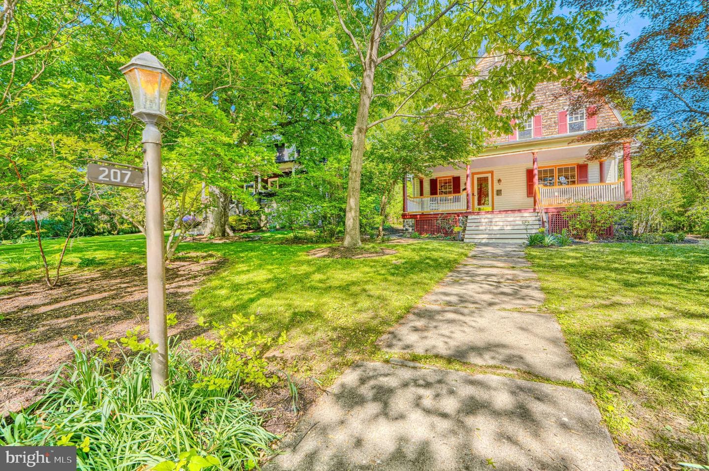 207 Hawthorne Road photo 17