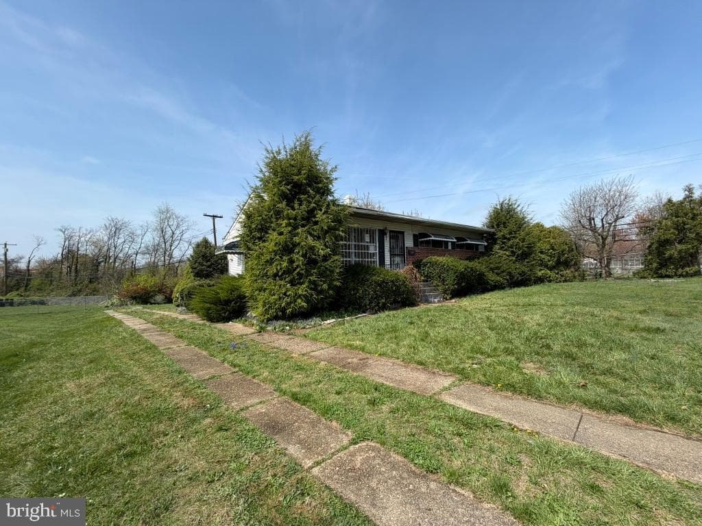 6402 Mcclean Boulevard photo 40