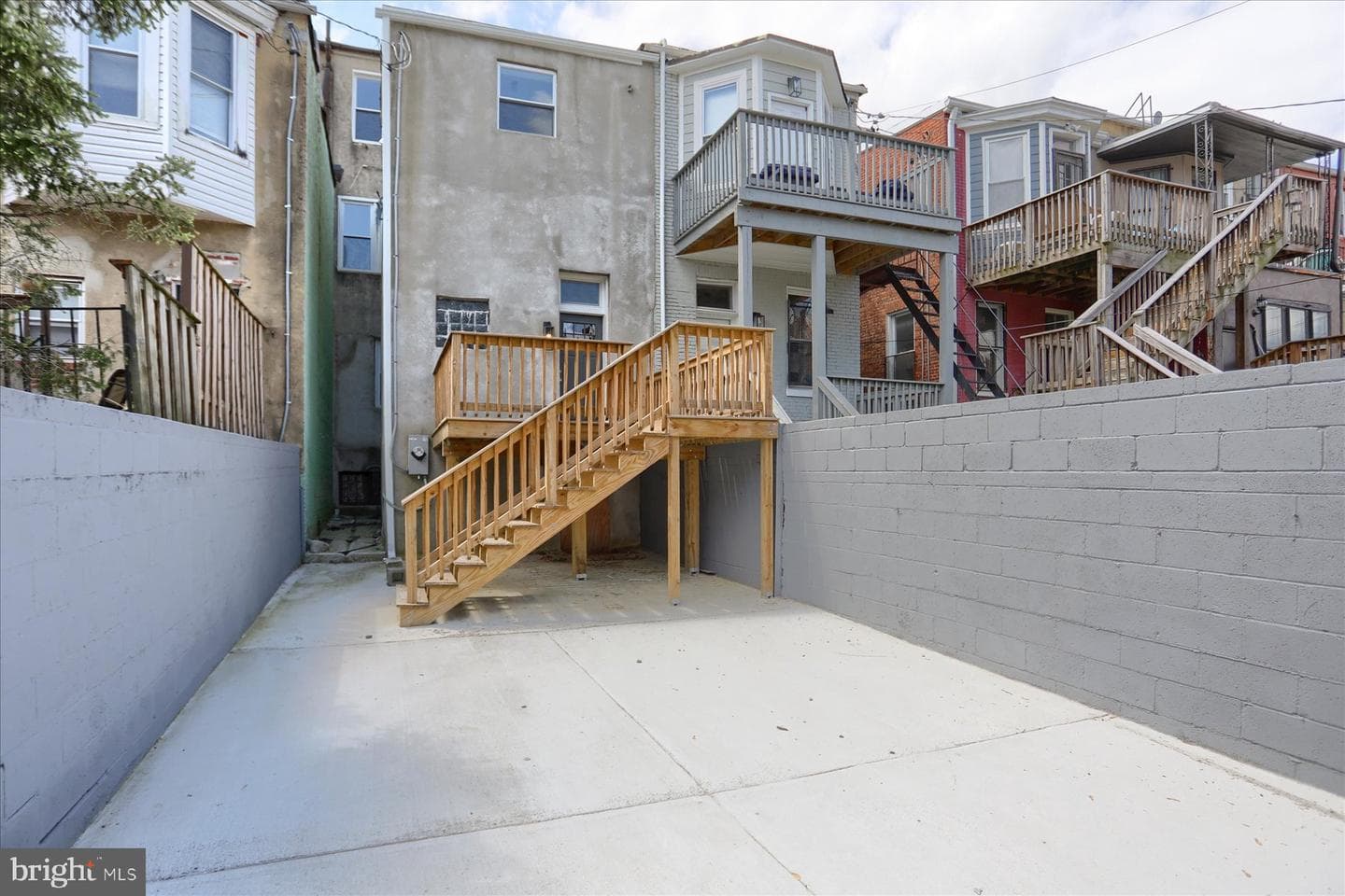 1811 Madison Avenue photo 36