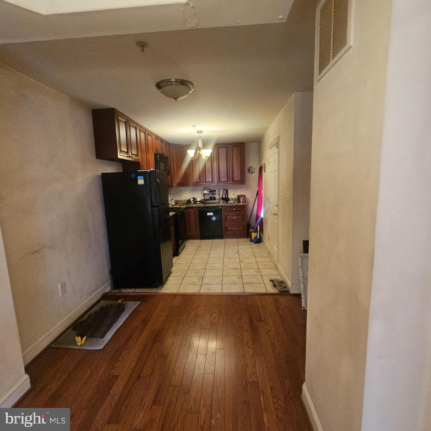 1121 Mcdonogh Street photo 4
