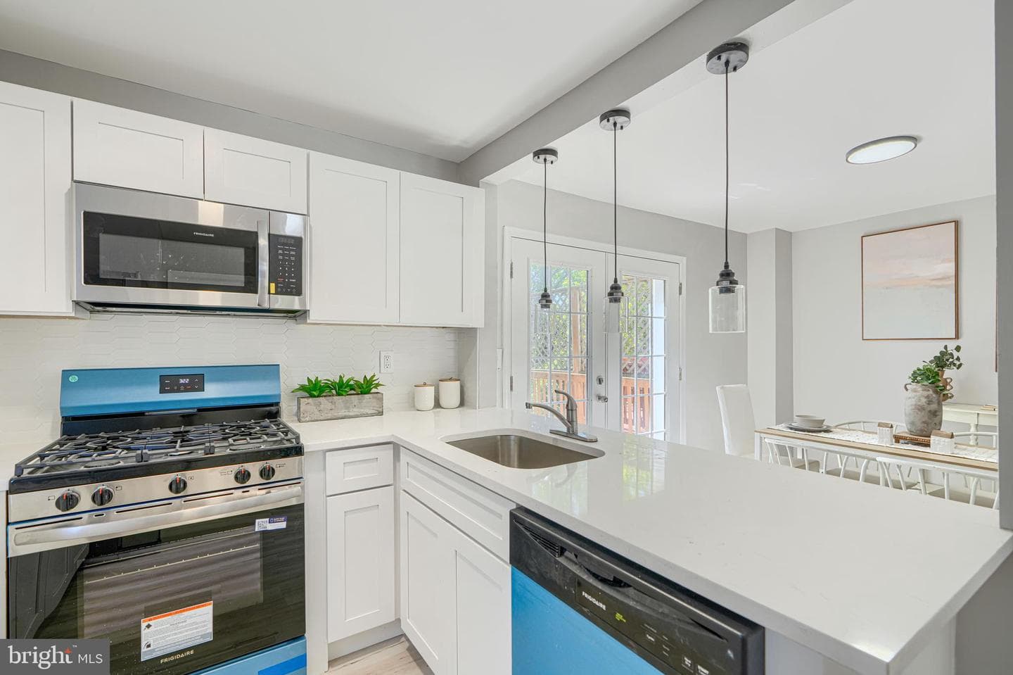 5423 Remmell Avenue photo 11