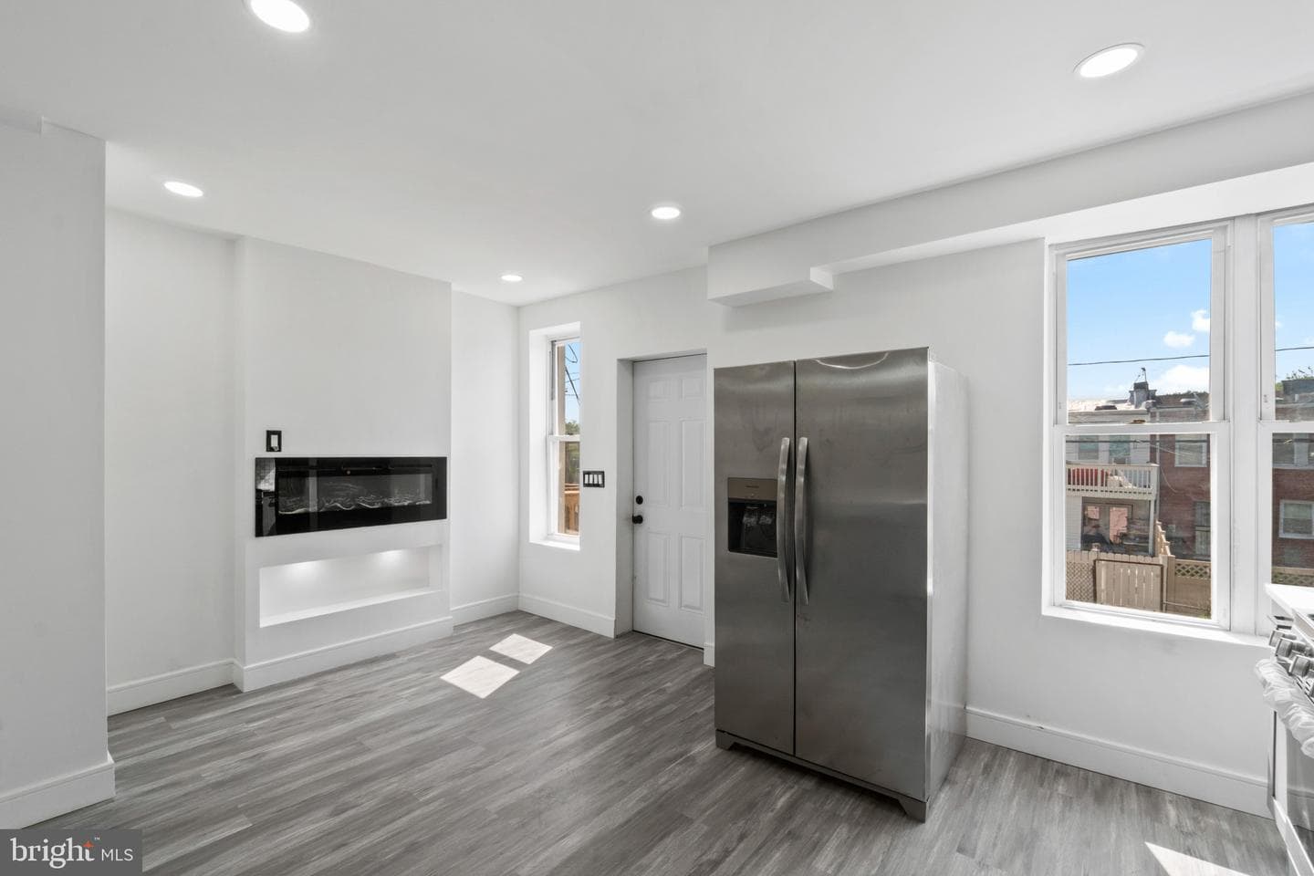 2627 Garrett Avenue photo 11