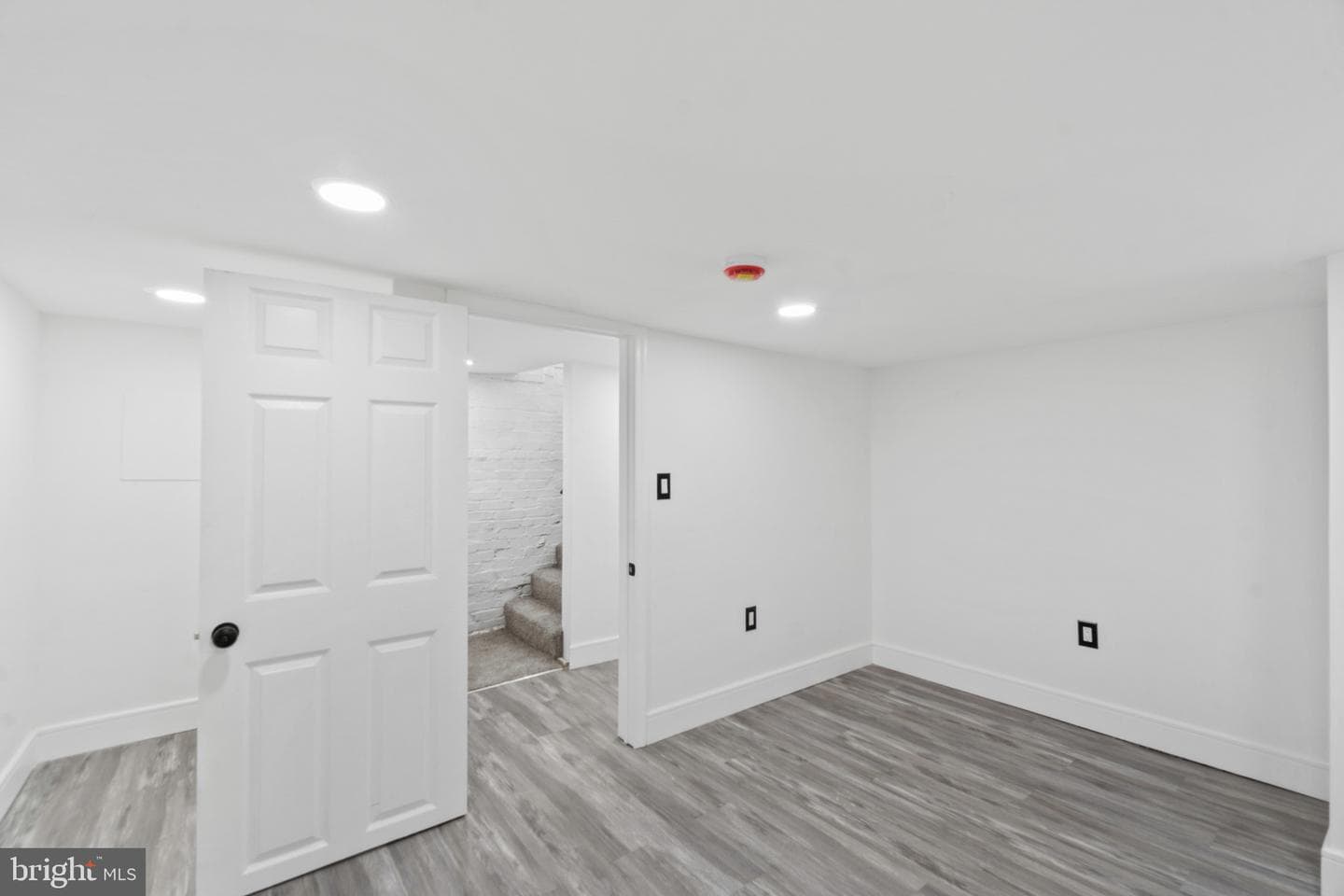 2627 Garrett Avenue photo 22