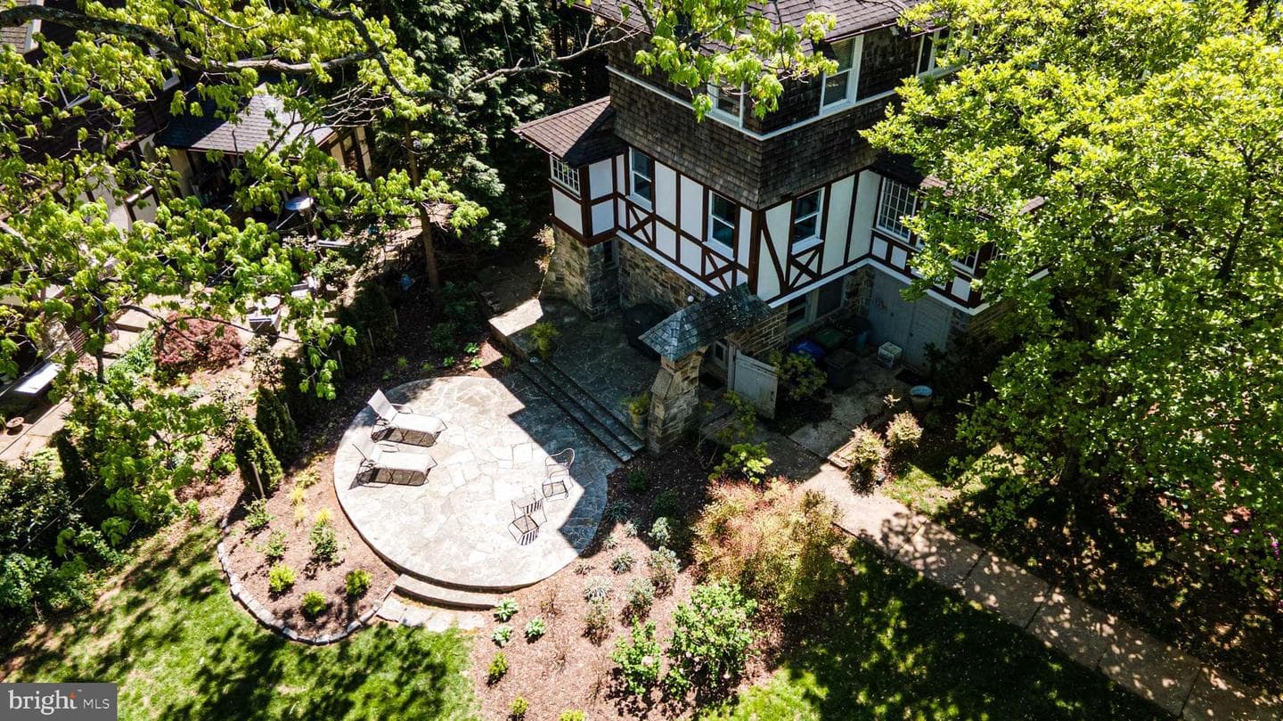501 Woodlawn Road photo 10