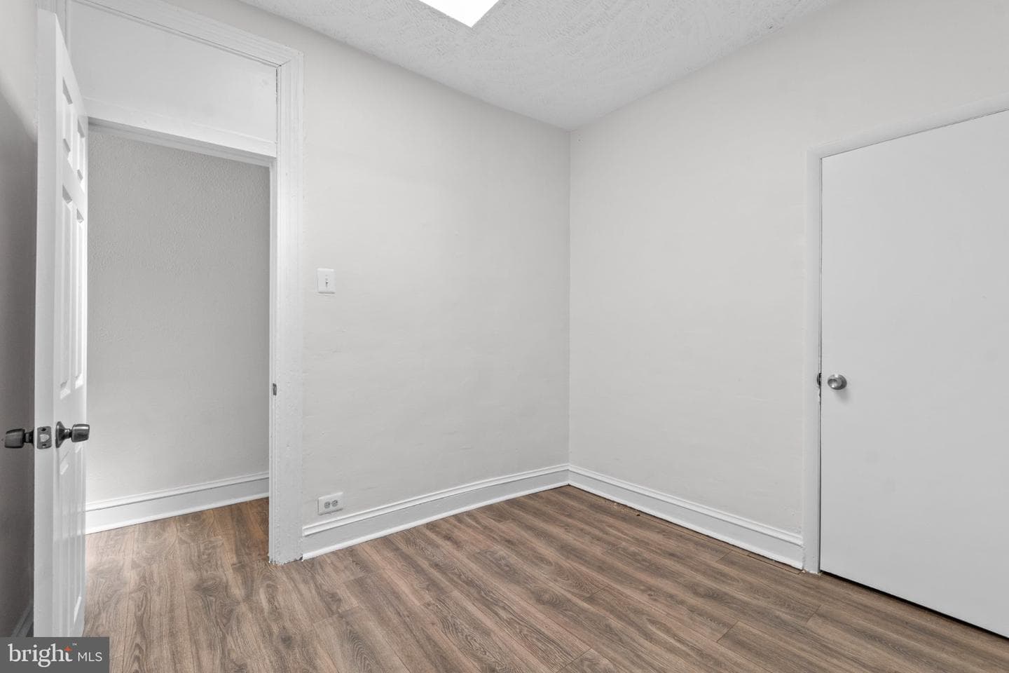 2722 Baker Street photo 22