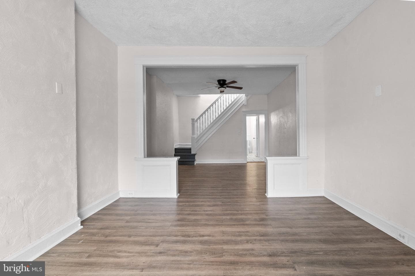 2722 Baker Street photo 8