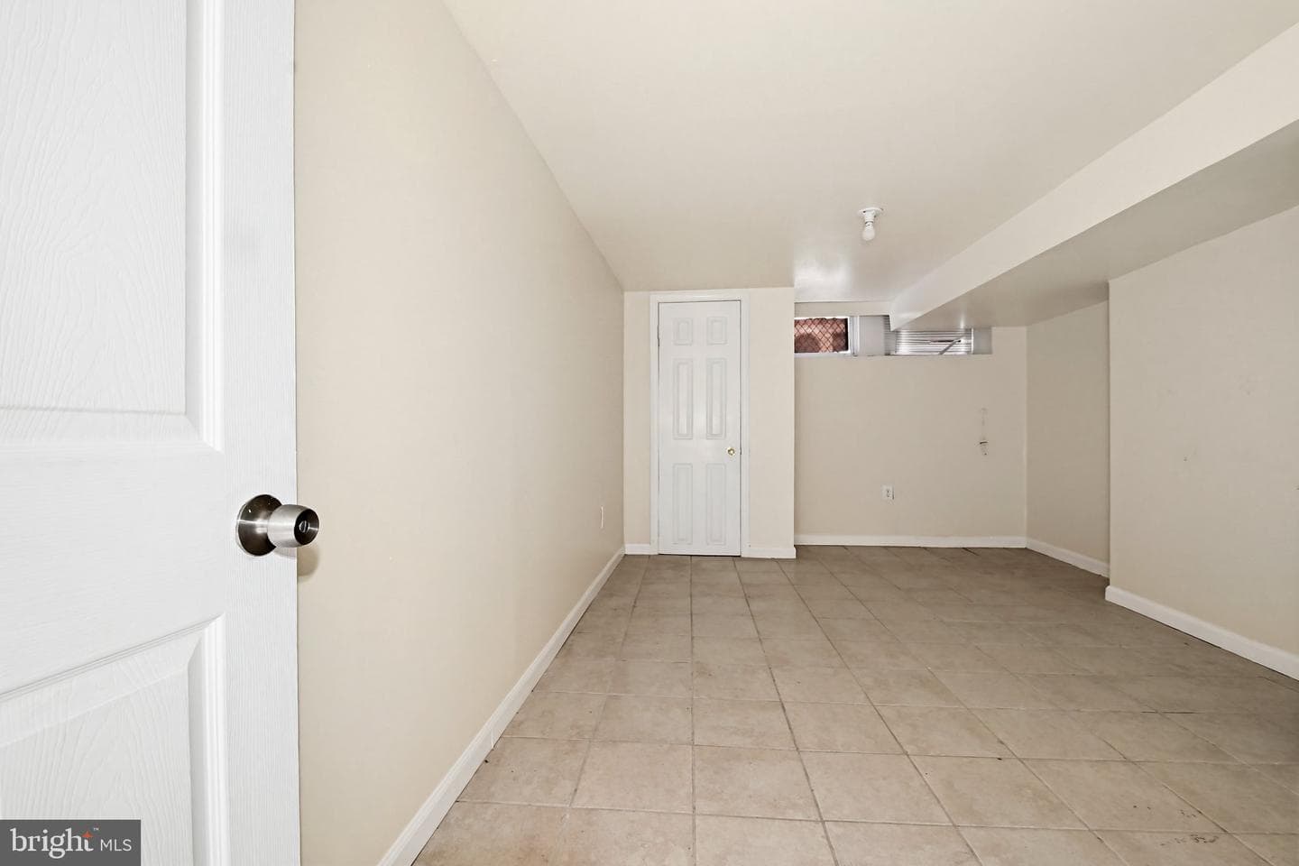 1721 E Oliver Street photo 16