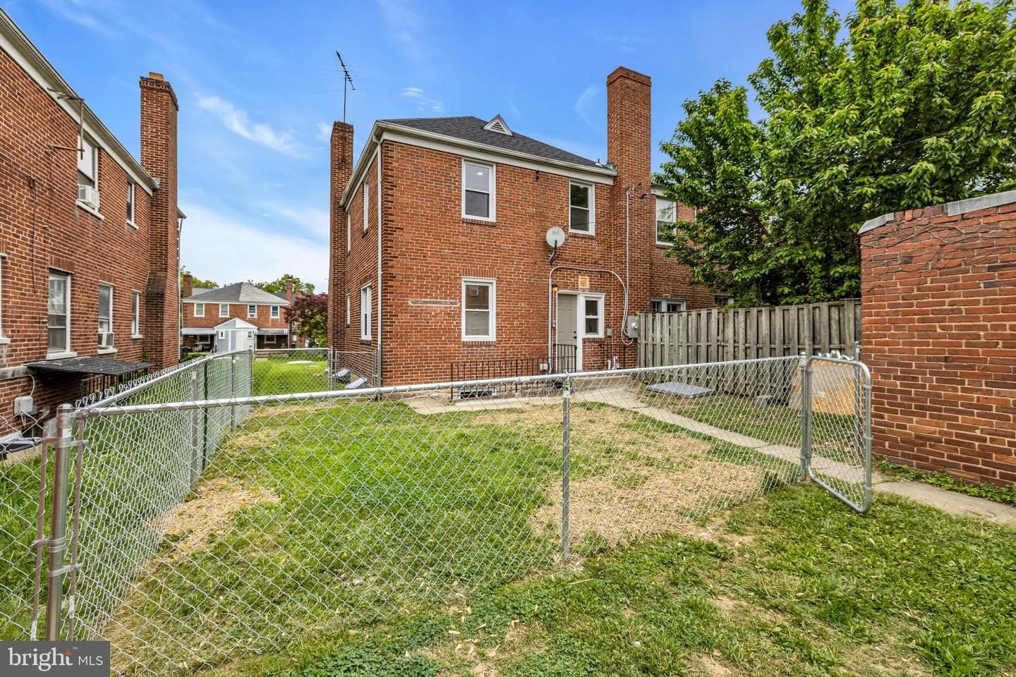 1513 Kingsway Road photo 33