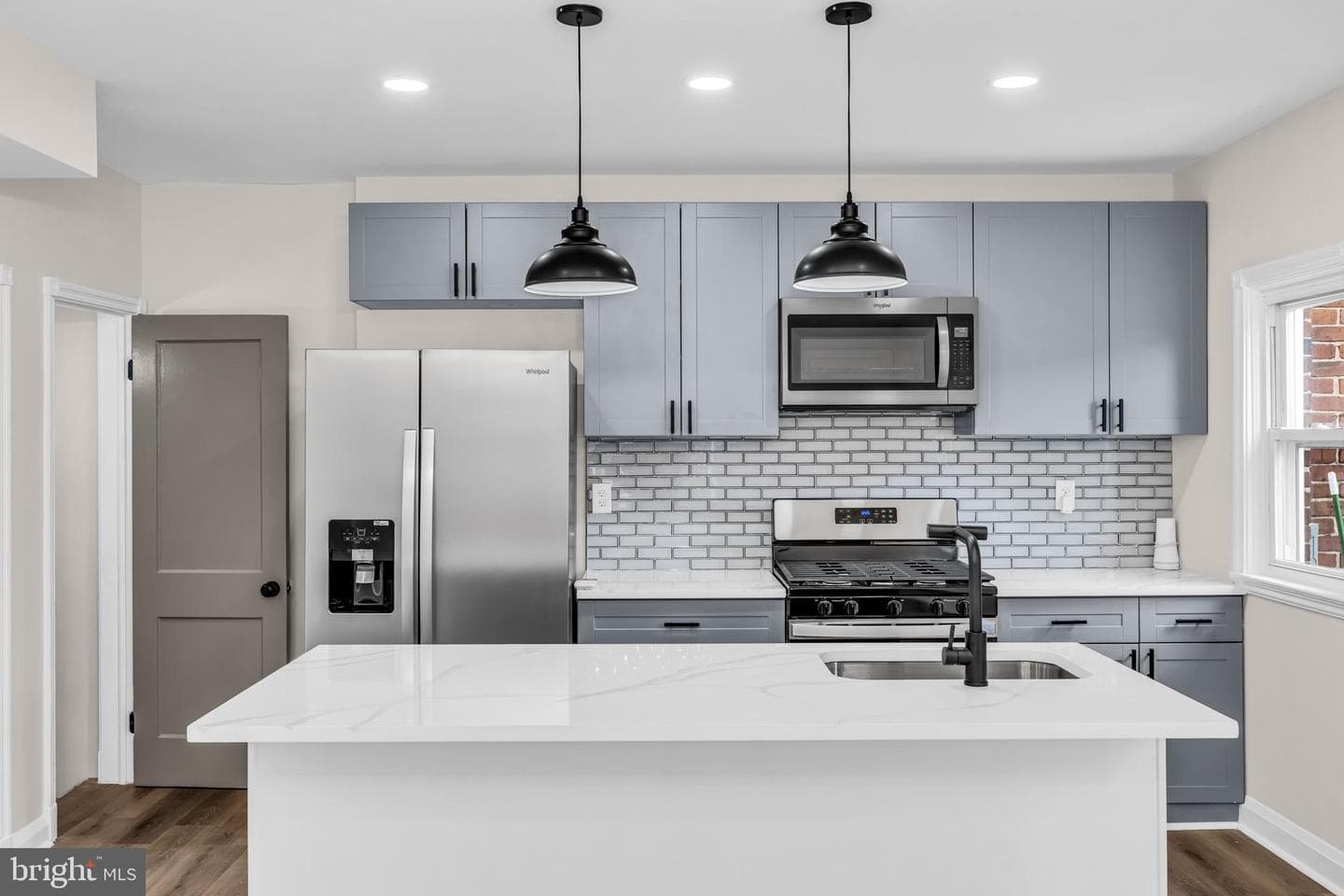 1513 Kingsway Road photo 5