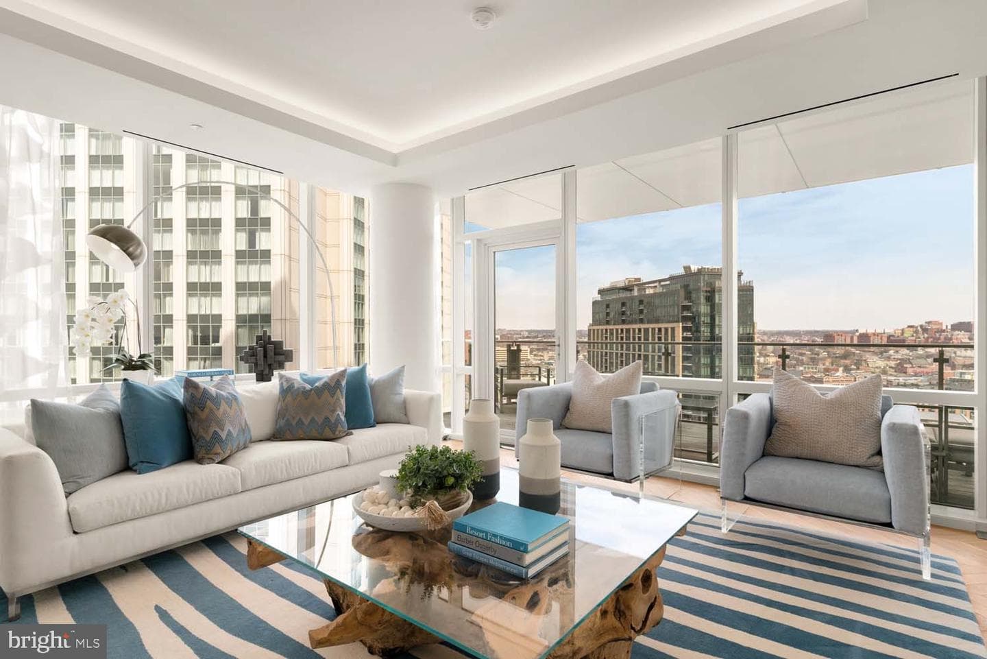 300 International Drive #1903, Baltimore