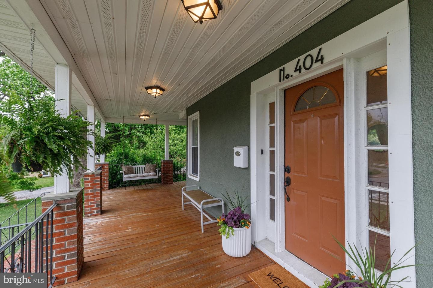 404 Evesham Avenue photo 5