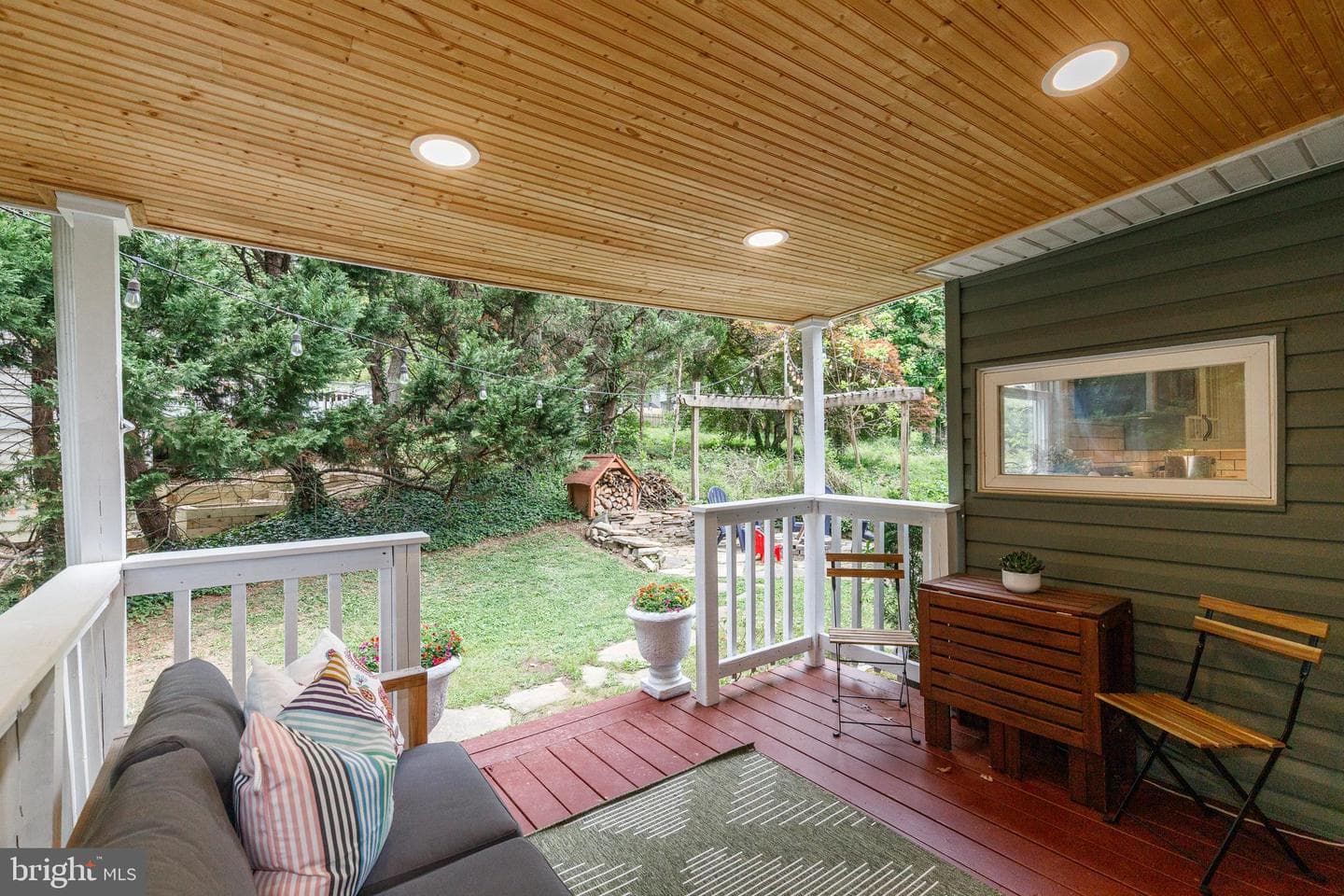 404 Evesham Avenue photo 52