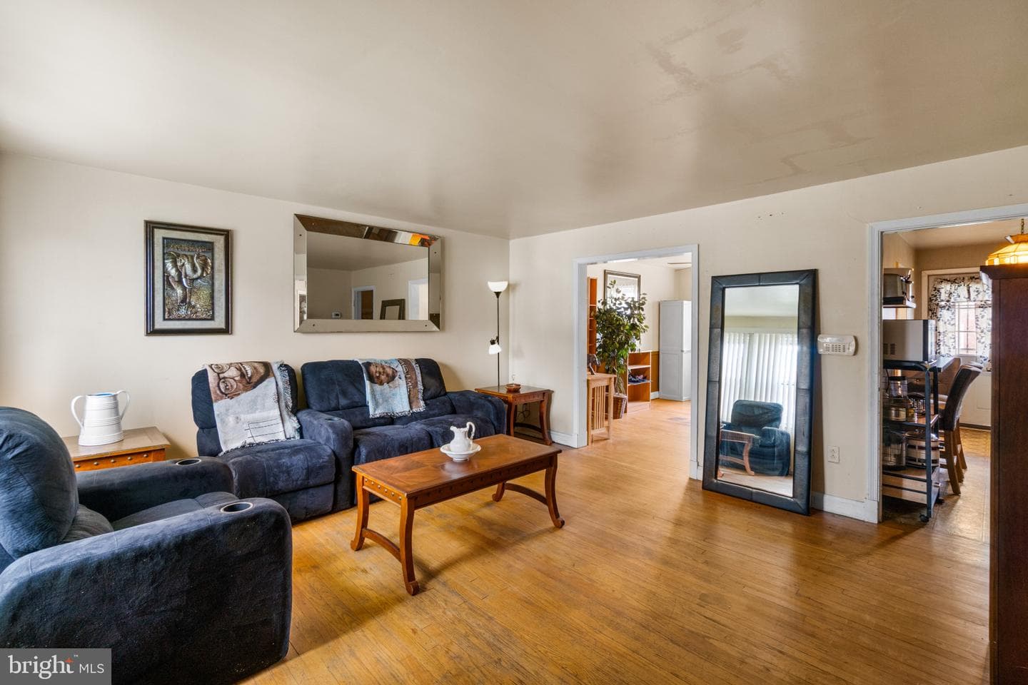 3564 Elmora Avenue photo 4