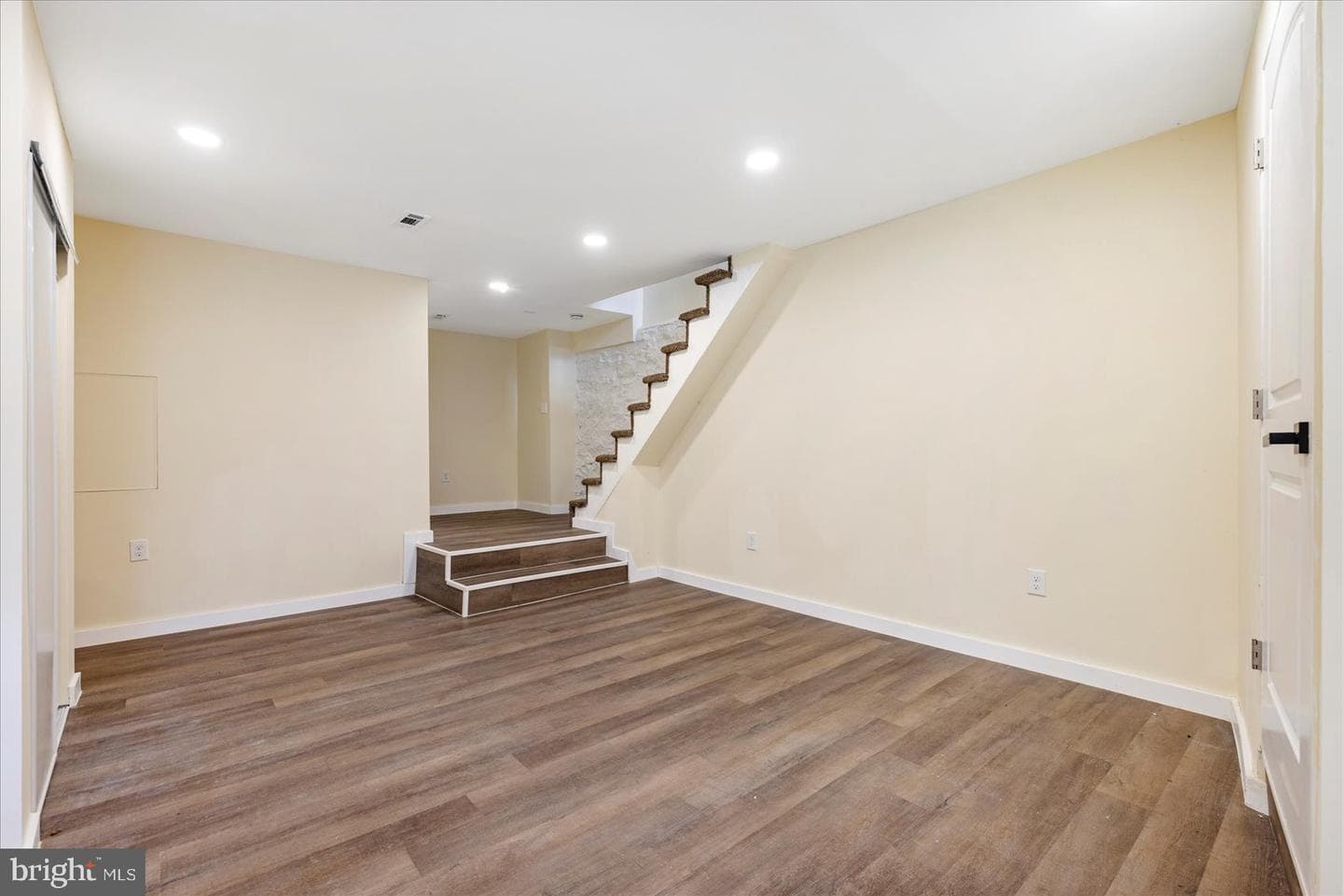 4121 Norfolk Avenue photo 23