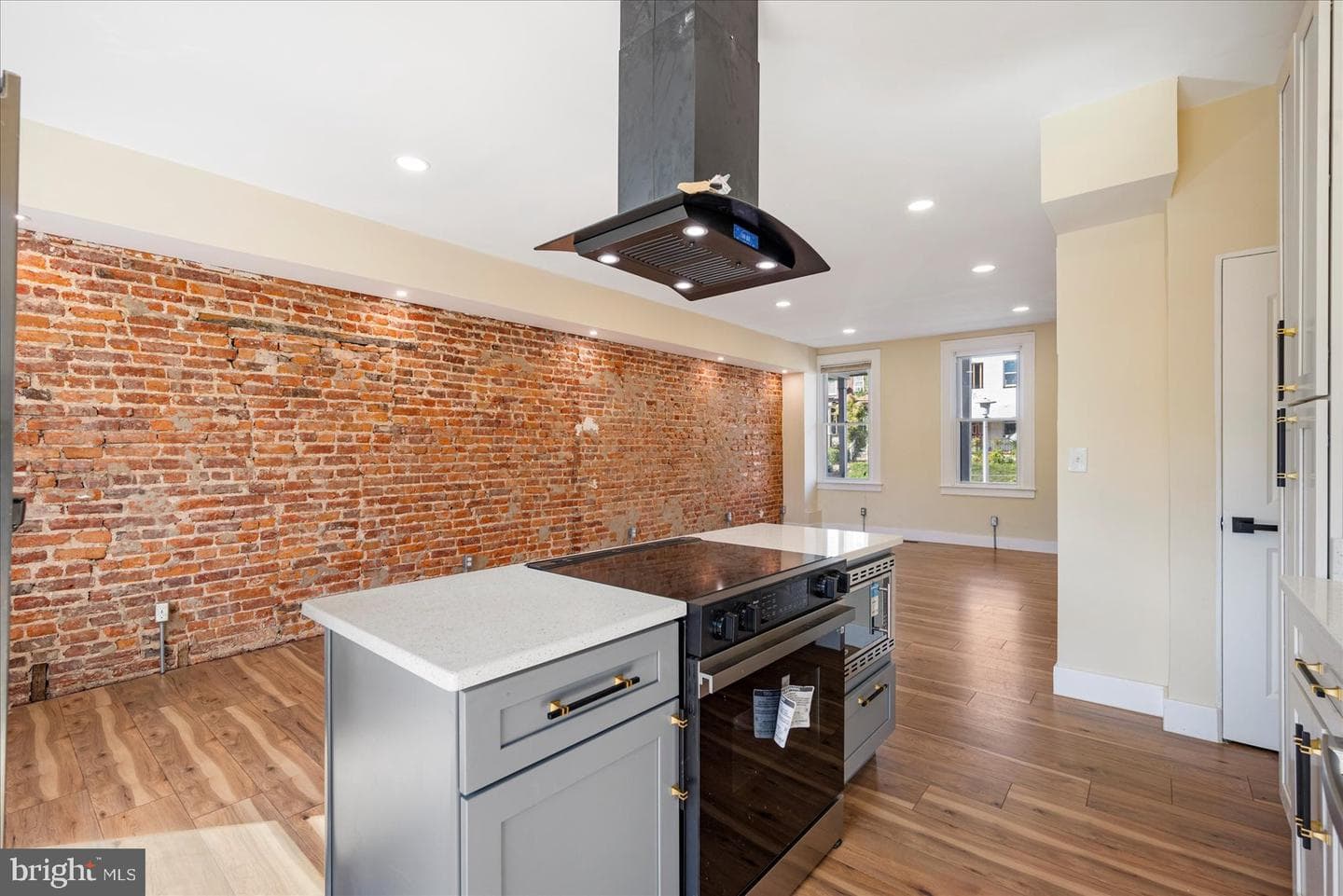 4121 Norfolk Avenue photo 26