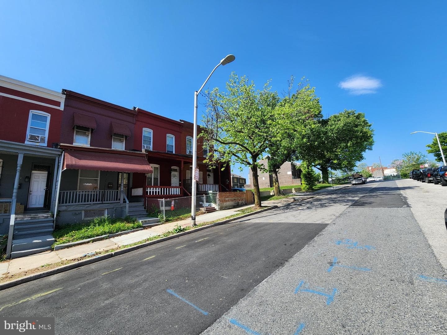 2538 W Pratt Street photo 4