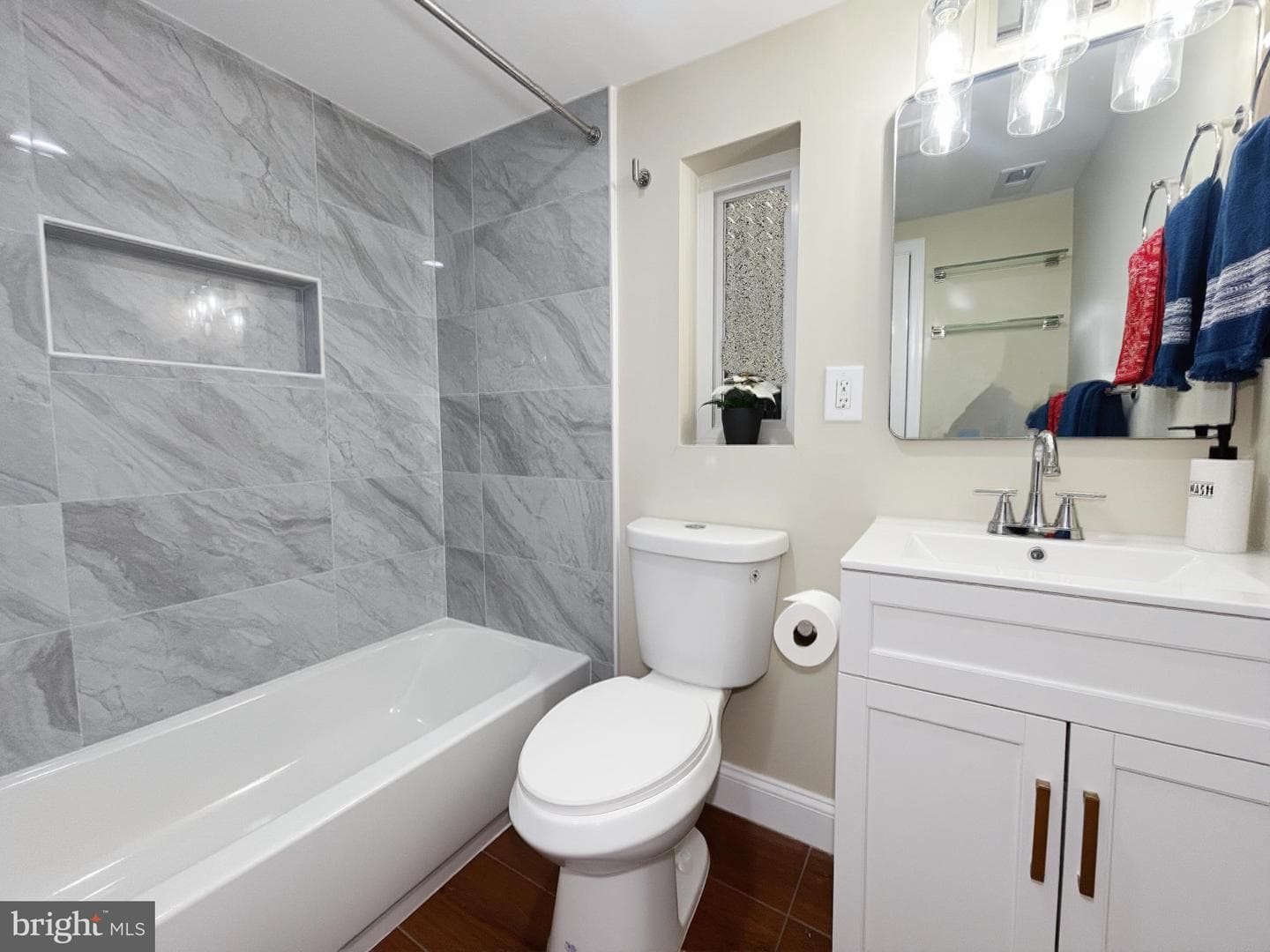 1102 Carroll Street photo 24