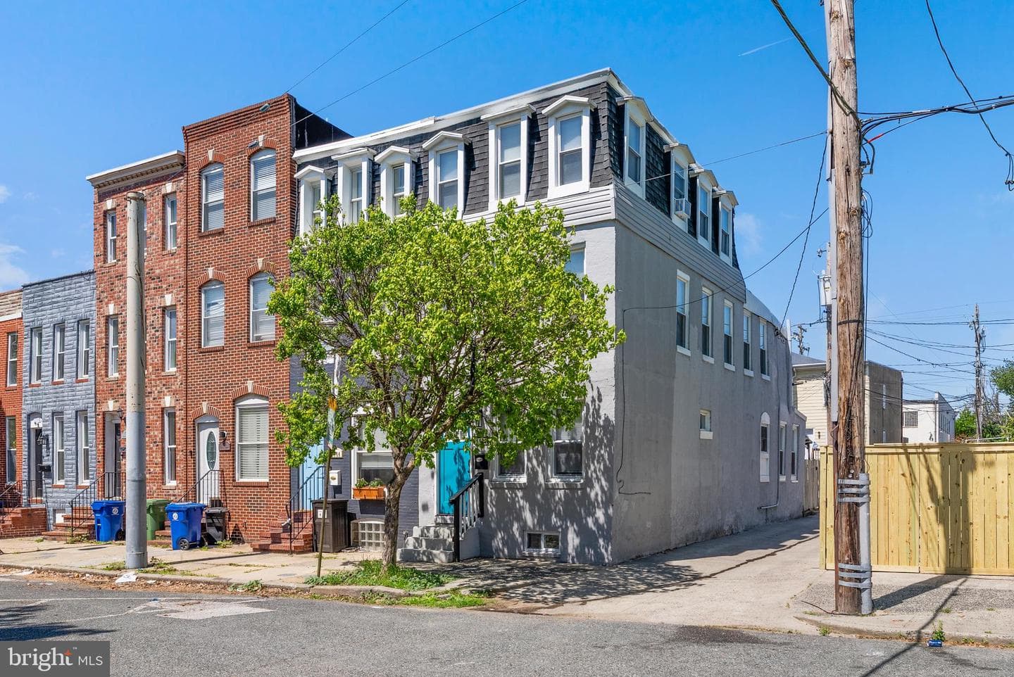 1102 Carroll Street photo 4