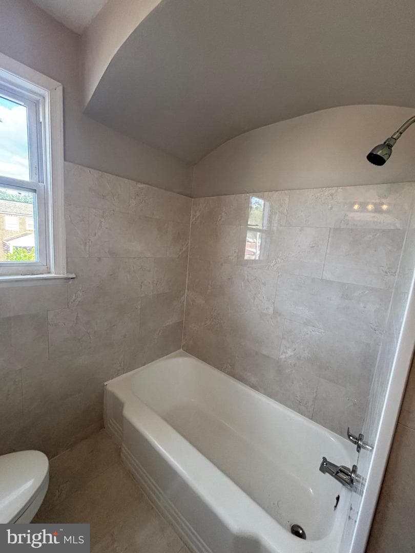 1428 N Ellwood Avenue photo 22