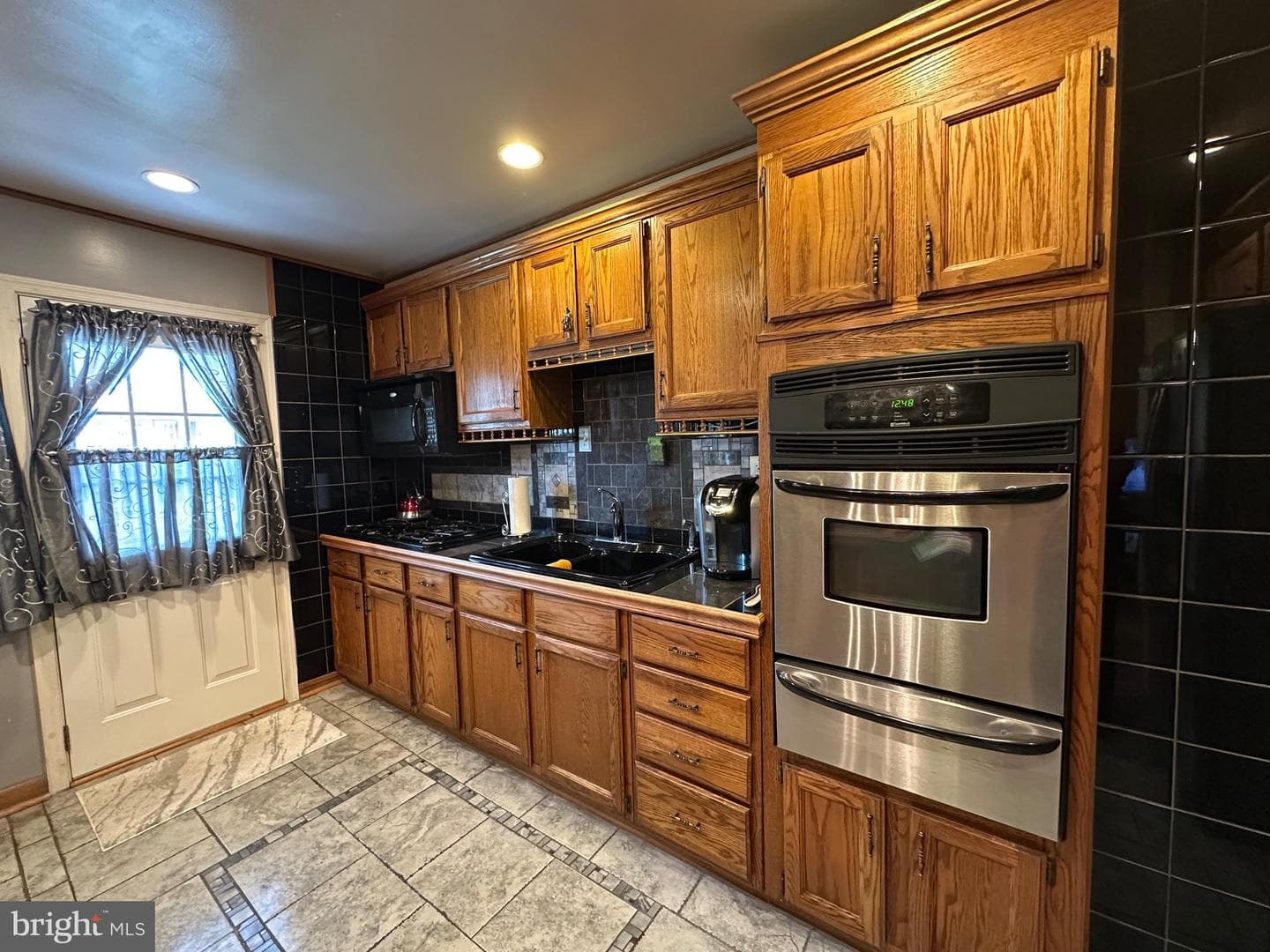 1808 Hillenwood Road photo 9