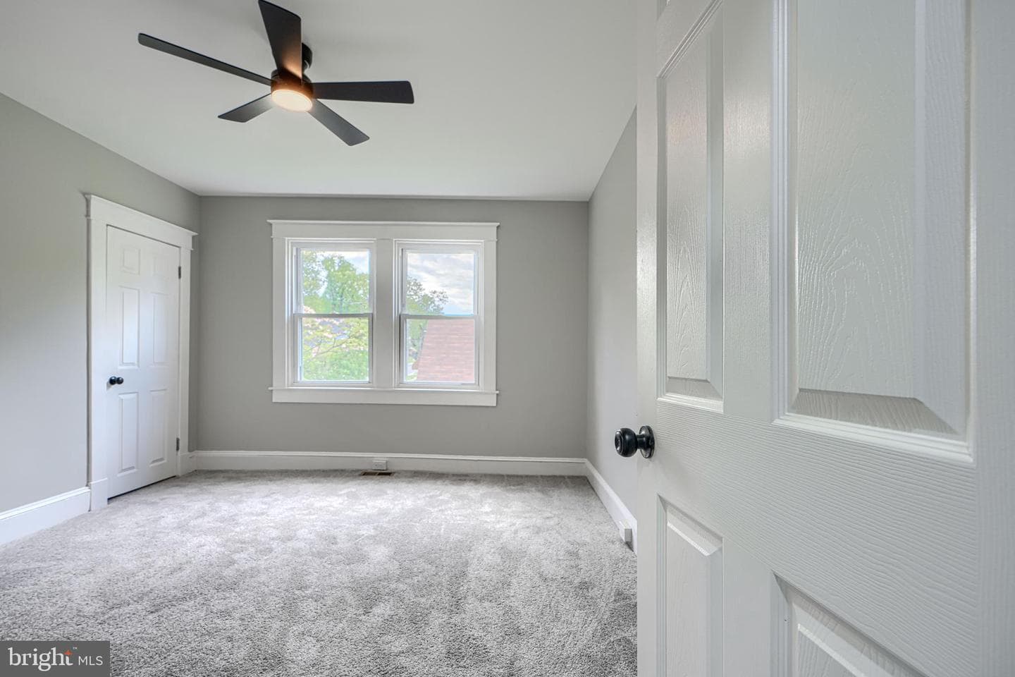 4510 Bayonne Avenue photo 39