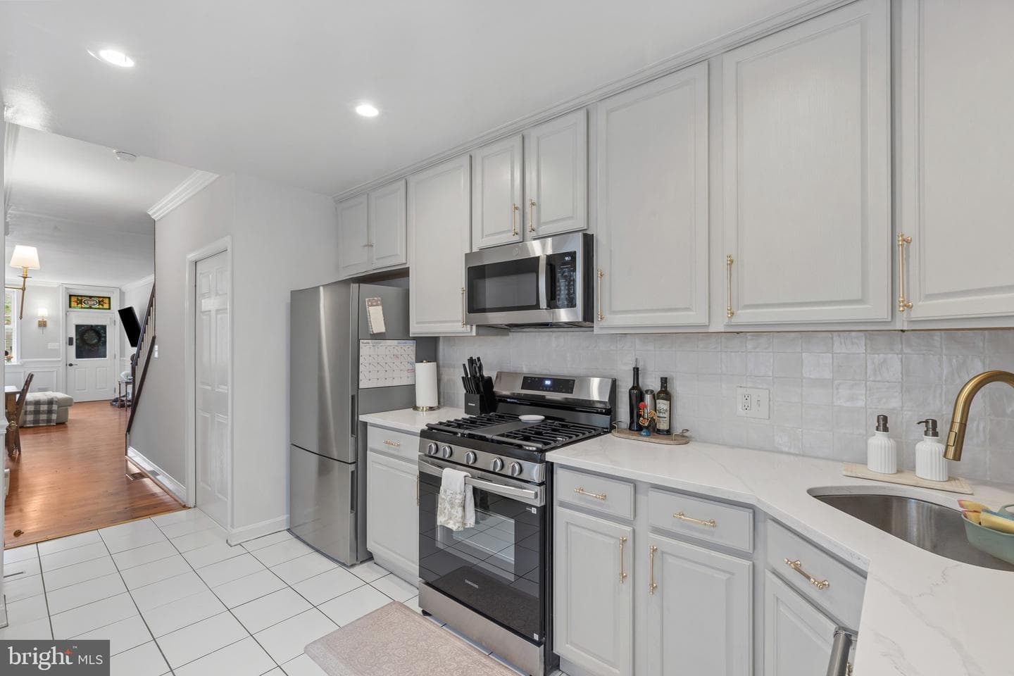 2627 Hudson Street photo 10