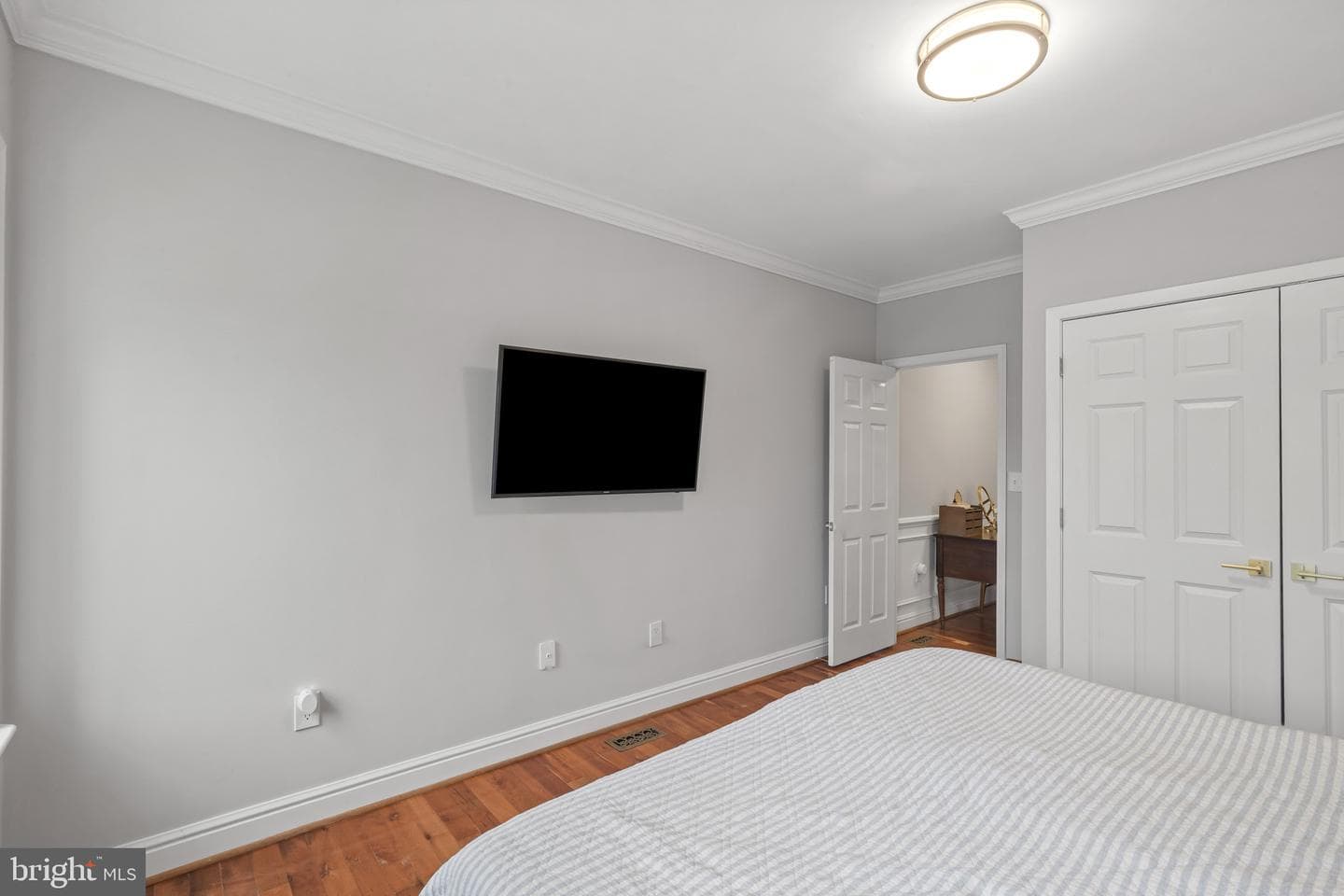 2627 Hudson Street photo 17