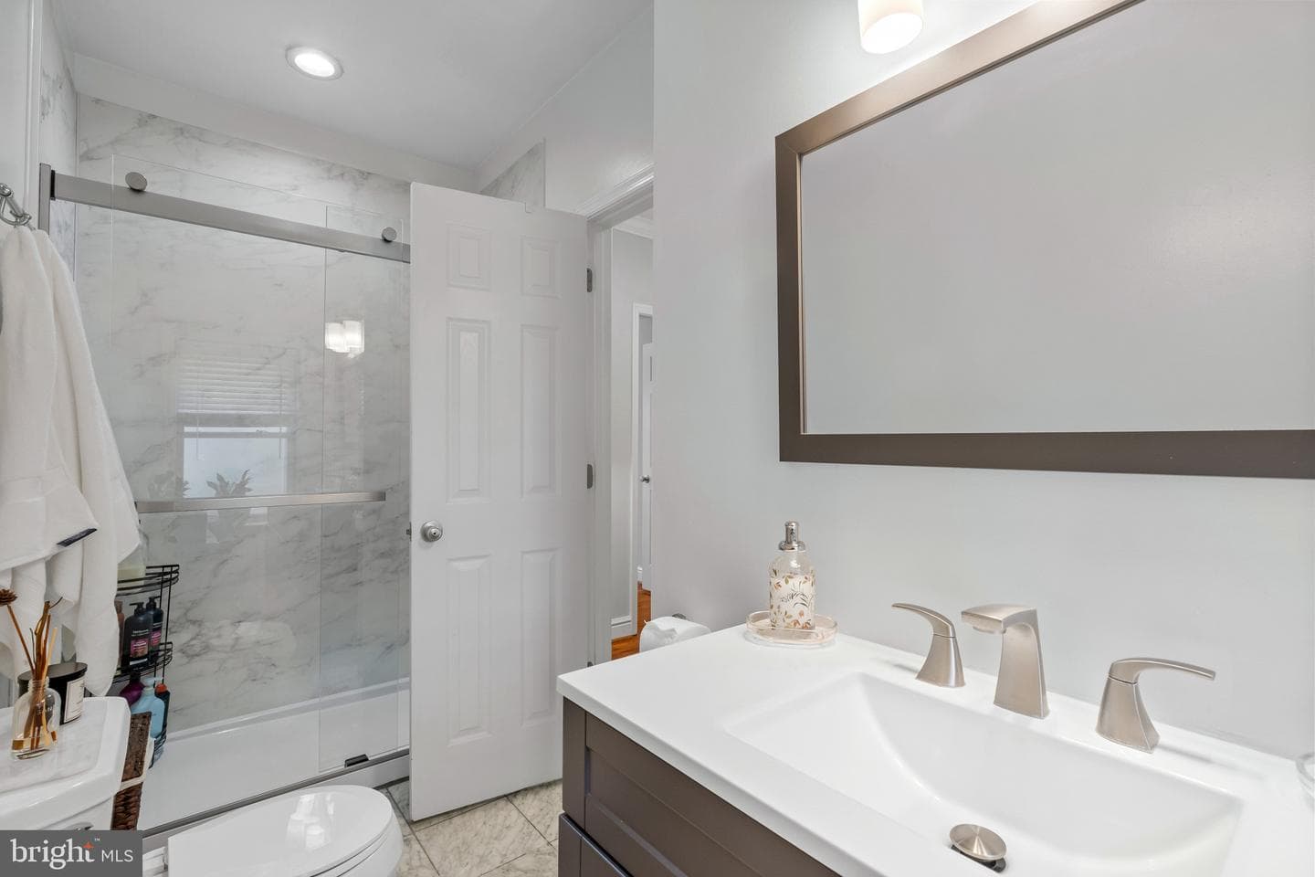 2627 Hudson Street photo 21