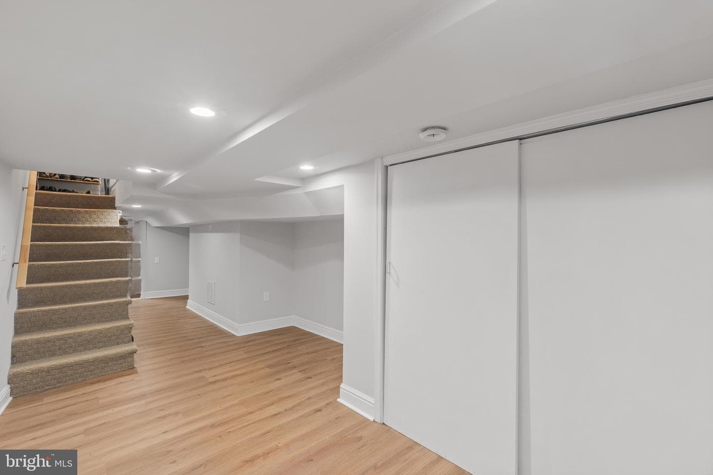 2627 Hudson Street photo 22