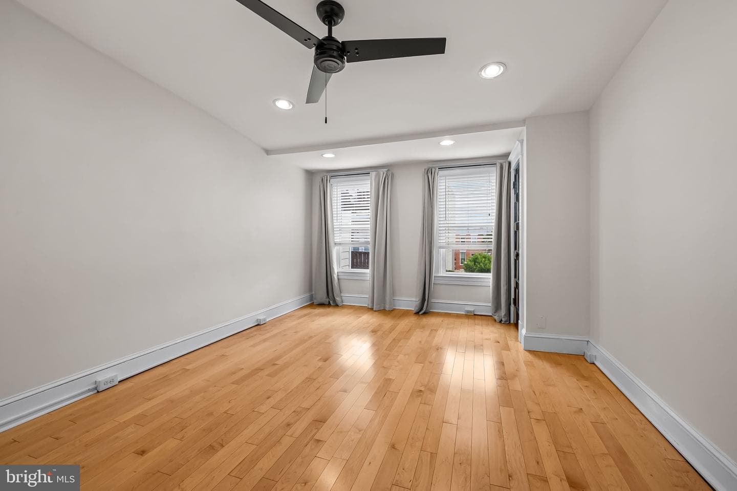 1435 Hull Street photo 18