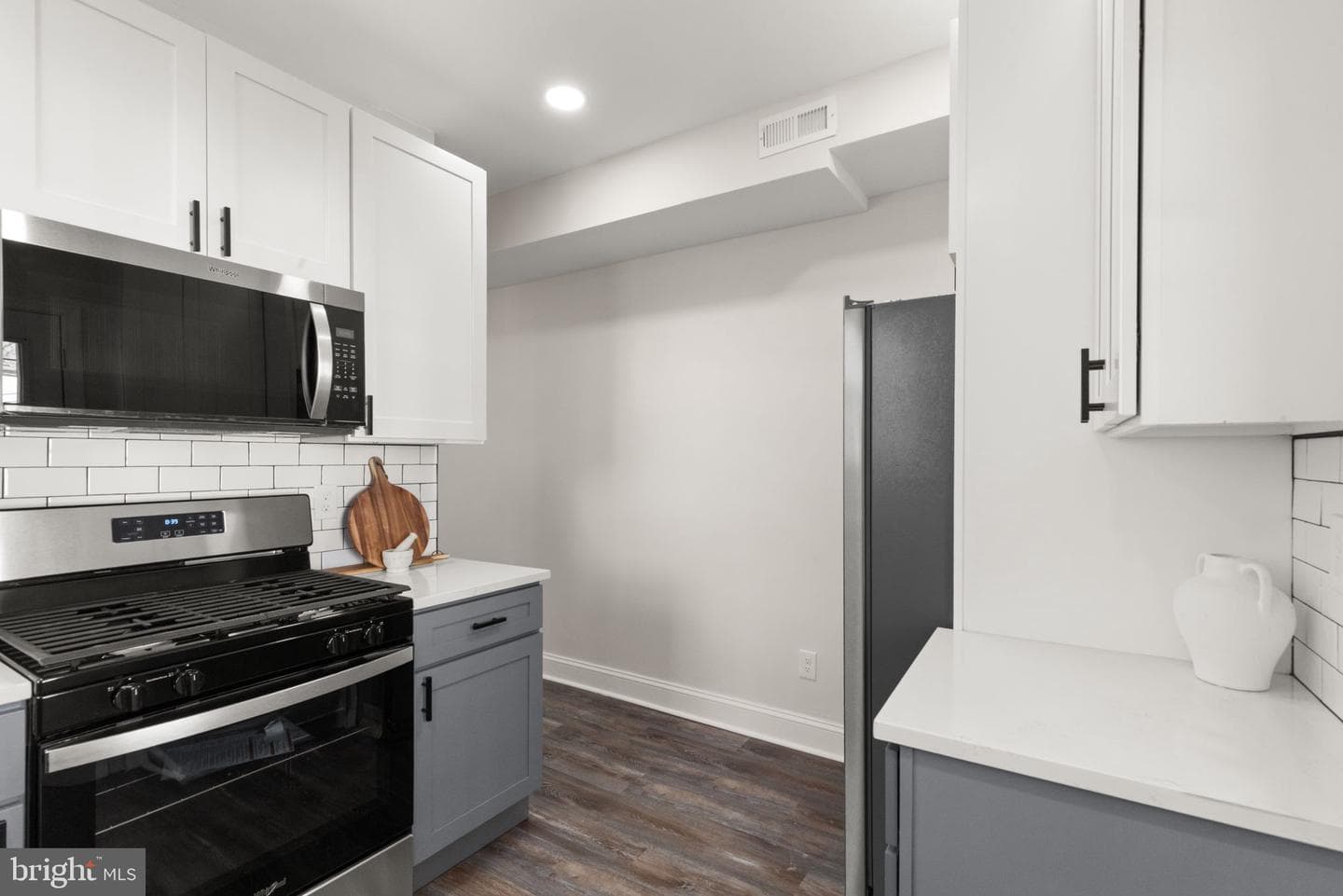 822 E 41st Street photo 13
