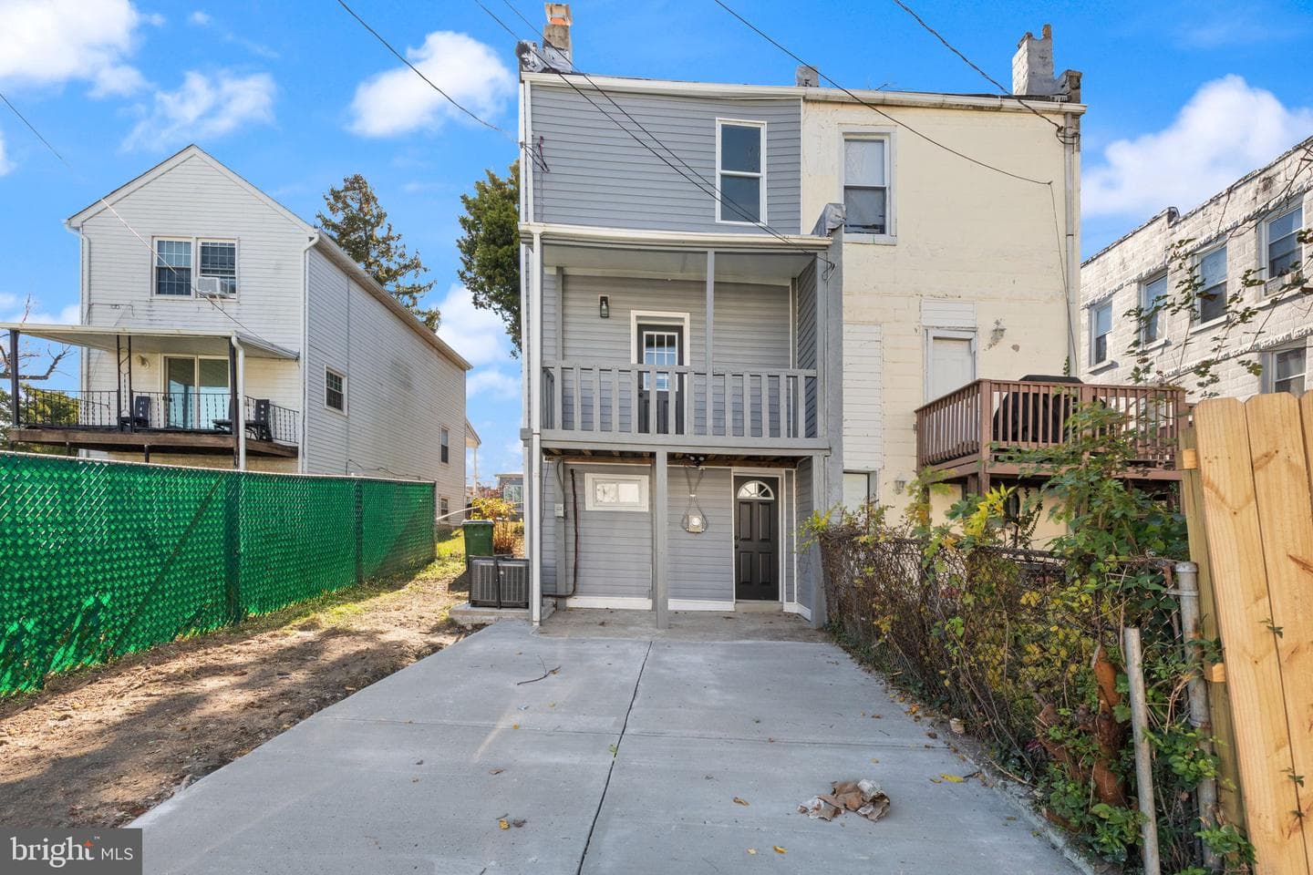 822 E 41st Street photo 2