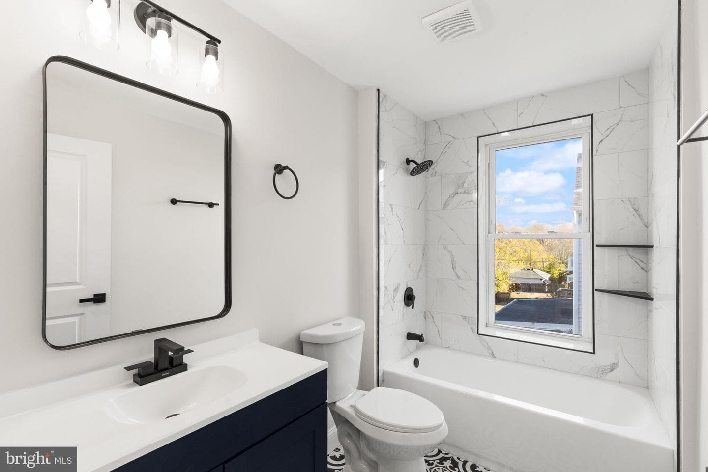 822 E 41st Street photo 21