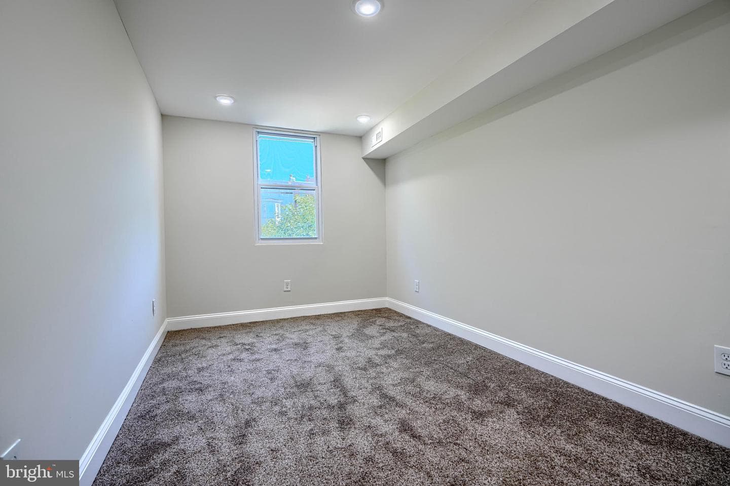 1827 Druid Hill Avenue photo 15