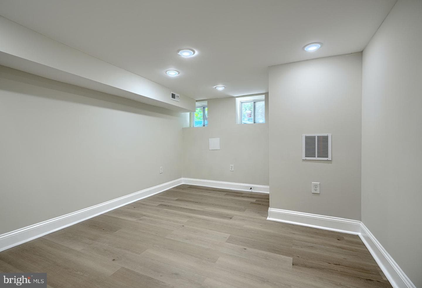1827 Druid Hill Avenue photo 39