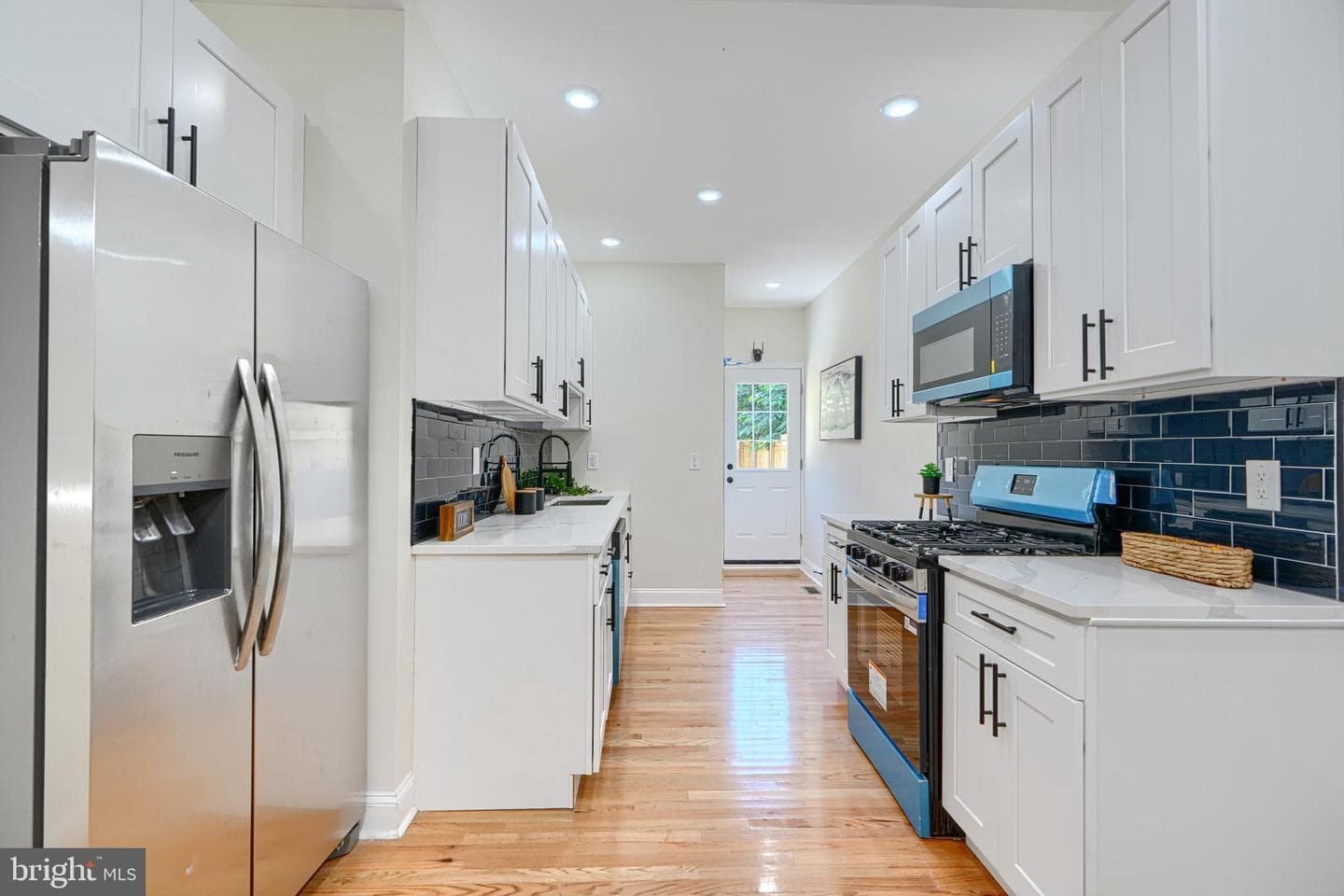 1827 Druid Hill Avenue photo 4