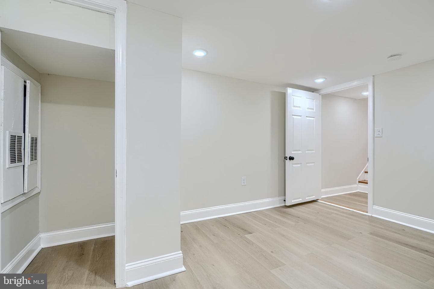 1827 Druid Hill Avenue photo 42